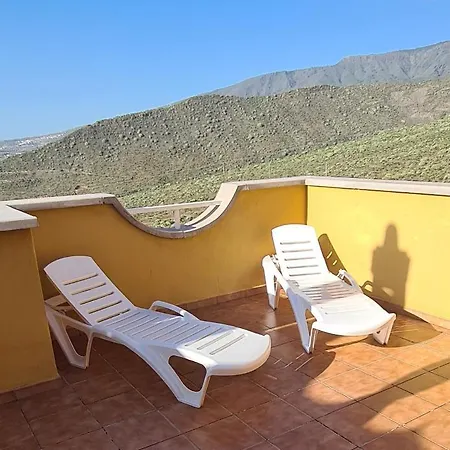 Apartament With A Serene Ocean And Mountain View *